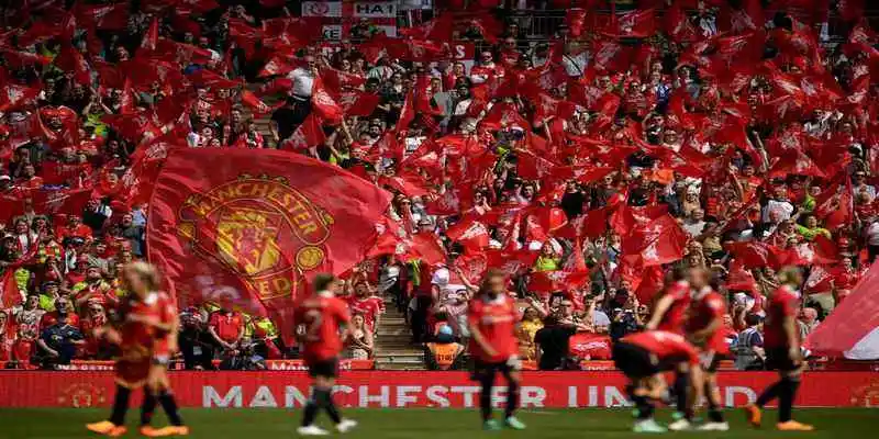 Câu lạc bộ bóng đá Manchester United là đội bóng giàu truyền thống nhất nước Anh