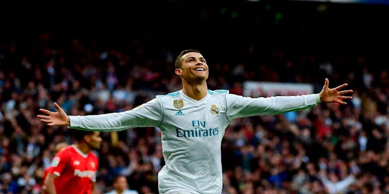 Ronaldo thăng hoa sự nghiệp cùng Kền kền trắng